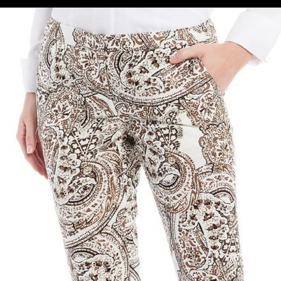 Calvin Klein Petite Size Paisley Print Slim Leg Linen-Blend Ankle Pants - Picture 2 of 14